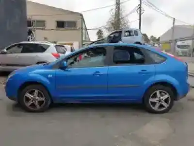 Veicolo di demolizione ford focus berlina (cap) d/hhda dell'anno 2005 alimentato 