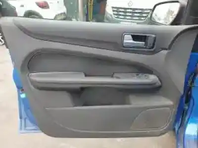 Veicolo di demolizione ford focus berlina (cap) d/hhda dell'anno 2005 alimentato 