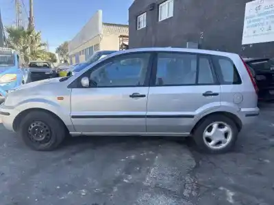 Здавання транспортного засобу ford fusion (cbk) d-f6ja року 2002 потужний 