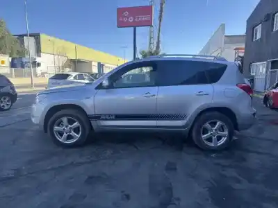 Здавання транспортного засобу toyota rav 4 (a3) 1azfe року 2006 потужний 