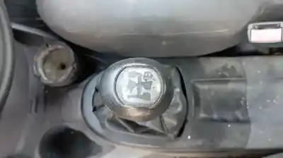 Scrapping Vehicle ford focus berlina (cak) d/f9da of the year 2004 powered 