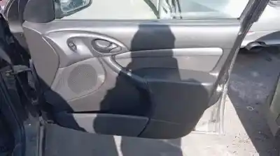 Scrapping Vehicle ford focus berlina (cak) d/f9da of the year 2004 powered 