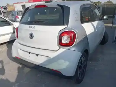 Scrapping Vehicle smart forfour m281920 of the year 2014 powered 