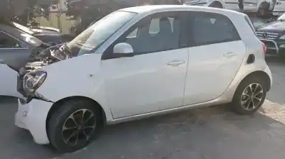 Scrapping Vehicle smart forfour m281920 of the year 2014 powered 