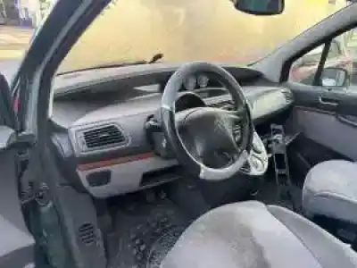 Scrapping Vehicle citroen c8 rht.rhw.rhm of the year 2002 powered 