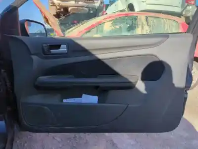 Veicolo di demolizione ford focus berlina (cap) g6da.g6db.g6dd dell'anno 2004 alimentato 