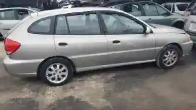 Veículo de Sucata kia rio (dc) a3e.a3d do ano 2002 alimentado 