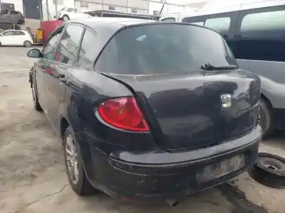 Veículo de Sucata seat toledo (5p2) bjb do ano 2004 alimentado 