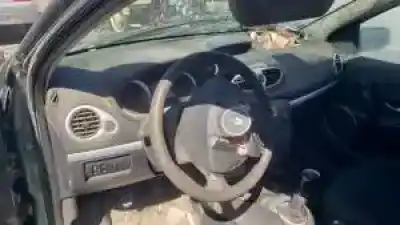 Scrapping Vehicle renault clio iii k9k766 of the year 2008 powered 