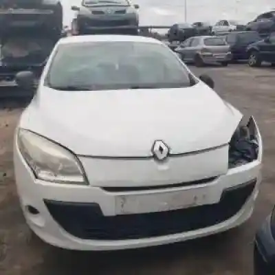 Scrapping Vehicle RENAULT MEGANE III BERLINA 5 P K4M848 of the year 2010 powered 