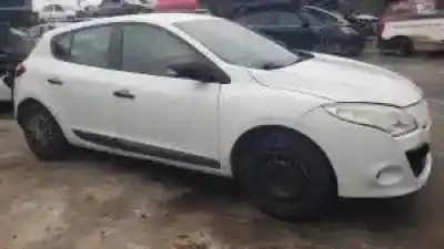 Veículo de Sucata renault megane iii berlina 5 p k4m848 do ano 2010 alimentado 