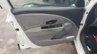 Veículo de Sucata renault megane iii berlina 5 p k4m848 do ano 2010 alimentado 