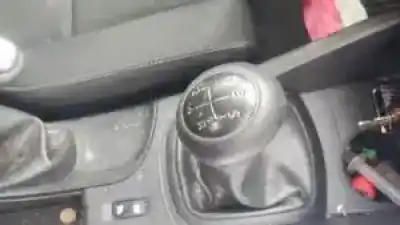 Veículo de Sucata renault megane iii berlina 5 p k4m848 do ano 2010 alimentado 