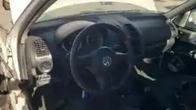 Veicolo di demolizione volkswagen polo berlina (6n2) d-aef dell'anno 1999 alimentato 