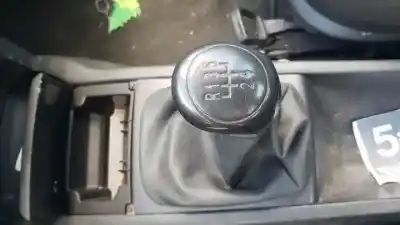 Veículo de Sucata skoda fabia (6y2/6y3) bme do ano 2000 alimentado 