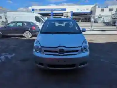 Veículo de Sucata toyota corolla verso (r1) 1cdftv do ano 2004 alimentado 