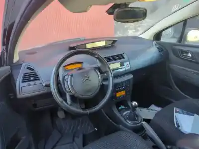 Scrapping Vehicle citroen c4 coupe nfutu5jp4.nfu of the year 2004 powered 