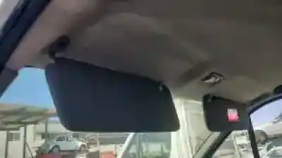 Veículo de Sucata renault trafic combi (ab 4.01) g9u630 do ano 2006 alimentado 