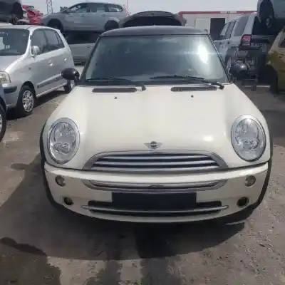 Scrapping Vehicle mini mini (r50,r53) g-w10b16a of the year 2001 powered 