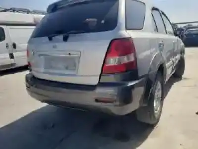 Veículo de Sucata kia sorento (bl) g4js do ano 2002 alimentado 