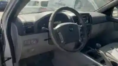 Veículo de Sucata kia sorento (bl) g4js do ano 2002 alimentado 