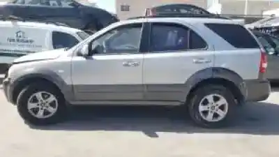 Veículo de Sucata kia sorento (bl) g4js do ano 2002 alimentado 