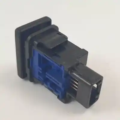 Veículo de Sucata toyota rav4 a25afxs do ano 2018 alimentado 