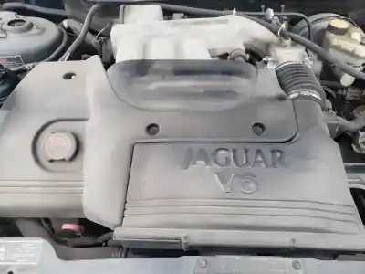 Здавання транспортного засобу jaguar x-type i (x400) 2.5 v6 a las 4 ruedas року 2001 потужний 