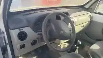 Veículo de Sucata renault kangoo (f/kc0) k9k700.k9k704.k9k702 do ano 2002 alimentado 