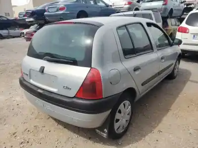 Здавання транспортного засобу renault clio ii fase i (b/cbo) e7j634 року 1998 потужний 