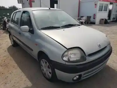 Здавання транспортного засобу renault clio ii fase i (b/cbo) e7j634 року 1998 потужний 