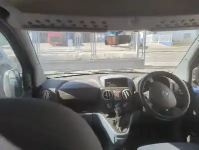 Scrapping Vehicle fiat i doblò (119) 223a7000 of the year 2004 powered 