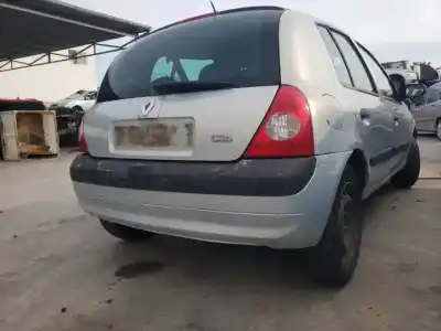 Здавання транспортного засобу renault clio ii fase ii (b/cb0) d7f726.d7fg7 року 2001 потужний 