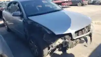 Veículo de Sucata audi a4 berlina (8e) avf.awx do ano 2001 alimentado 