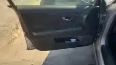 Veículo de Sucata audi a4 berlina (8e) avf.awx do ano 2001 alimentado 