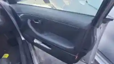 Veículo de Sucata audi a4 berlina (8e) avf.awx do ano 2001 alimentado 