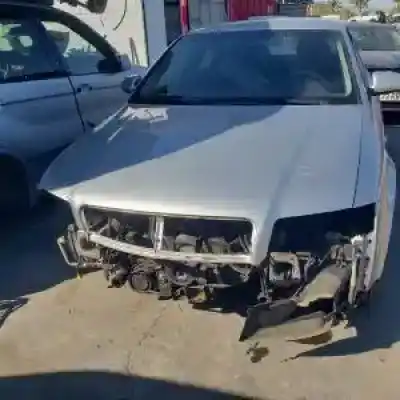 Veículo de Sucata audi a4 berlina (8e) avf.awx do ano 2001 alimentado 