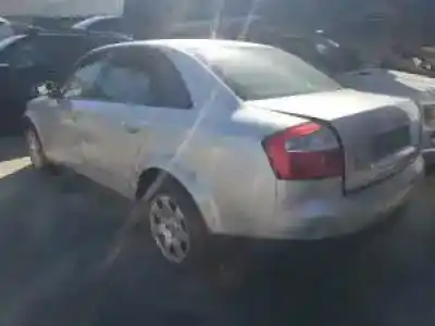 Veículo de Sucata audi a4 berlina (8e) avf.awx do ano 2001 alimentado 