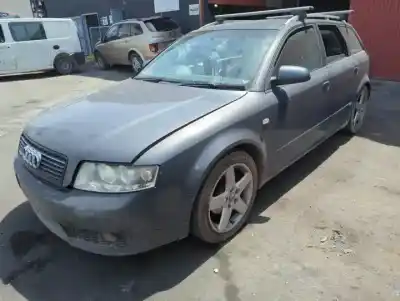 Scrapping Vehicle audi a4 avant (8e) avf of the year 2001 powered 