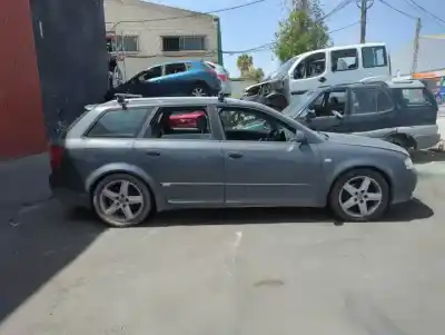 Scrapping Vehicle audi a4 avant (8e) avf of the year 2001 powered 