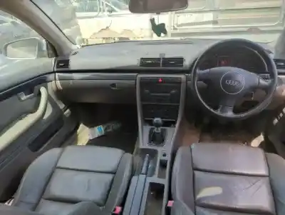 Scrapping Vehicle audi a4 avant (8e) avf of the year 2001 powered 