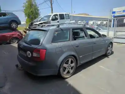 Scrapping Vehicle audi a4 avant (8e) avf of the year 2001 powered 