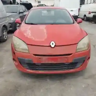 Veículo de Sucata renault megane iii berlina 5 p k4m858 do ano 2008 alimentado 