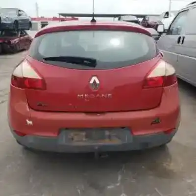 Veículo de Sucata renault megane iii berlina 5 p k4m858 do ano 2008 alimentado 