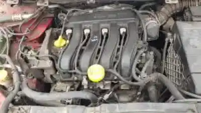 Veículo de Sucata renault megane iii berlina 5 p k4m858 do ano 2008 alimentado 