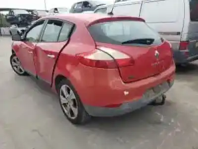 Veículo de Sucata renault megane iii berlina 5 p k4m858 do ano 2008 alimentado 