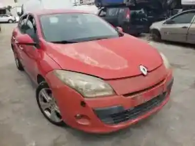 Veículo de Sucata renault megane iii berlina 5 p k4m858 do ano 2008 alimentado 