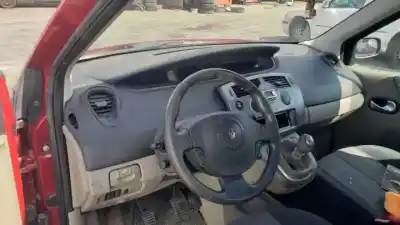 Здавання транспортного засобу renault scénic ii (jm0/1_) 2.0 (jm05, jm0u, jm1n, jm1u, jm2v) року 2003 потужний 