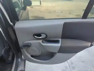 Veículo de Sucata renault grand modus k9k750 do ano 2004 alimentado 