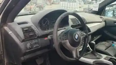 Veículo de Sucata bmw x5 (e53) m57d30 do ano 2001 alimentado 